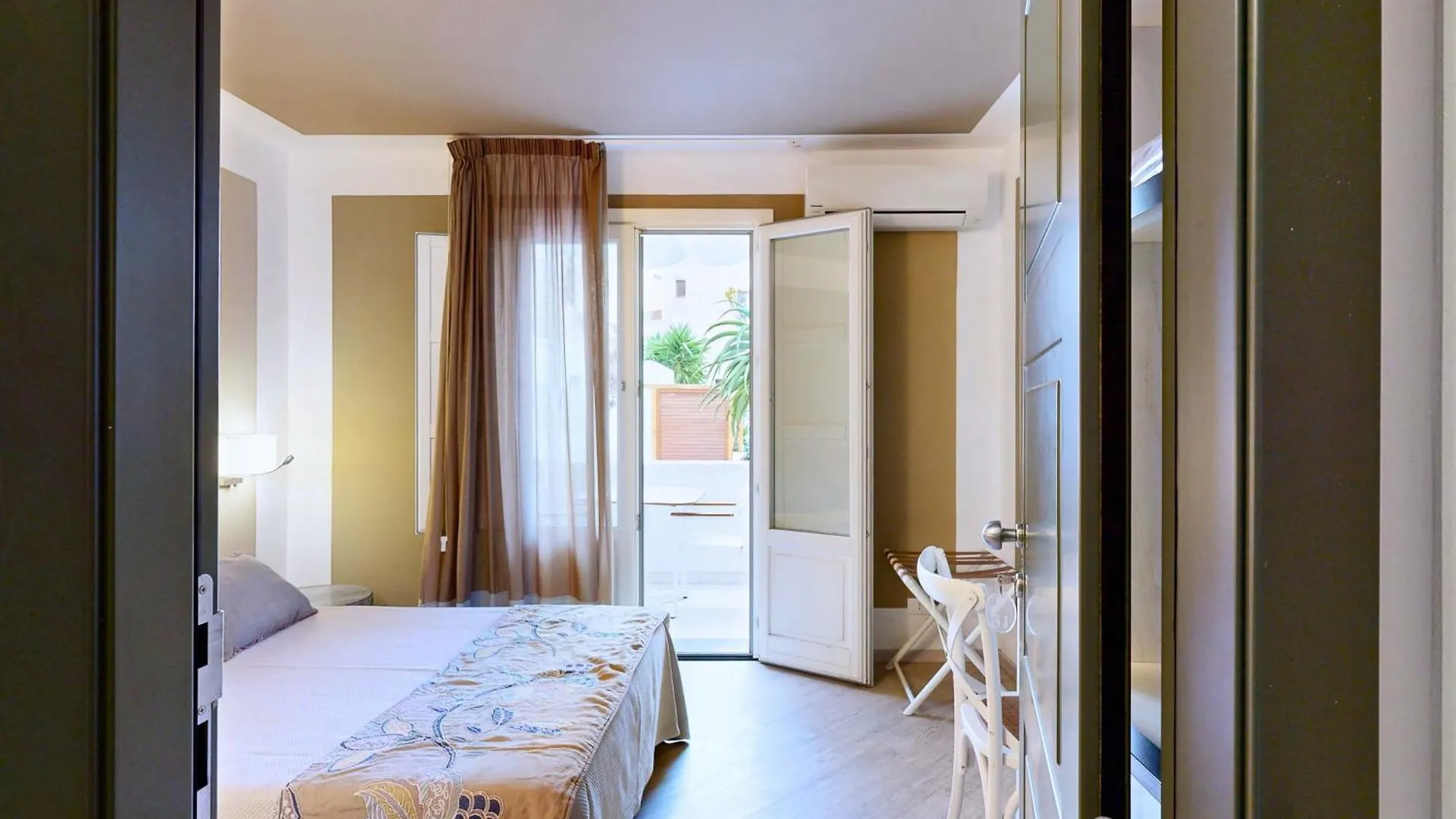 ***  Aegusa Hotel Favignana Italia