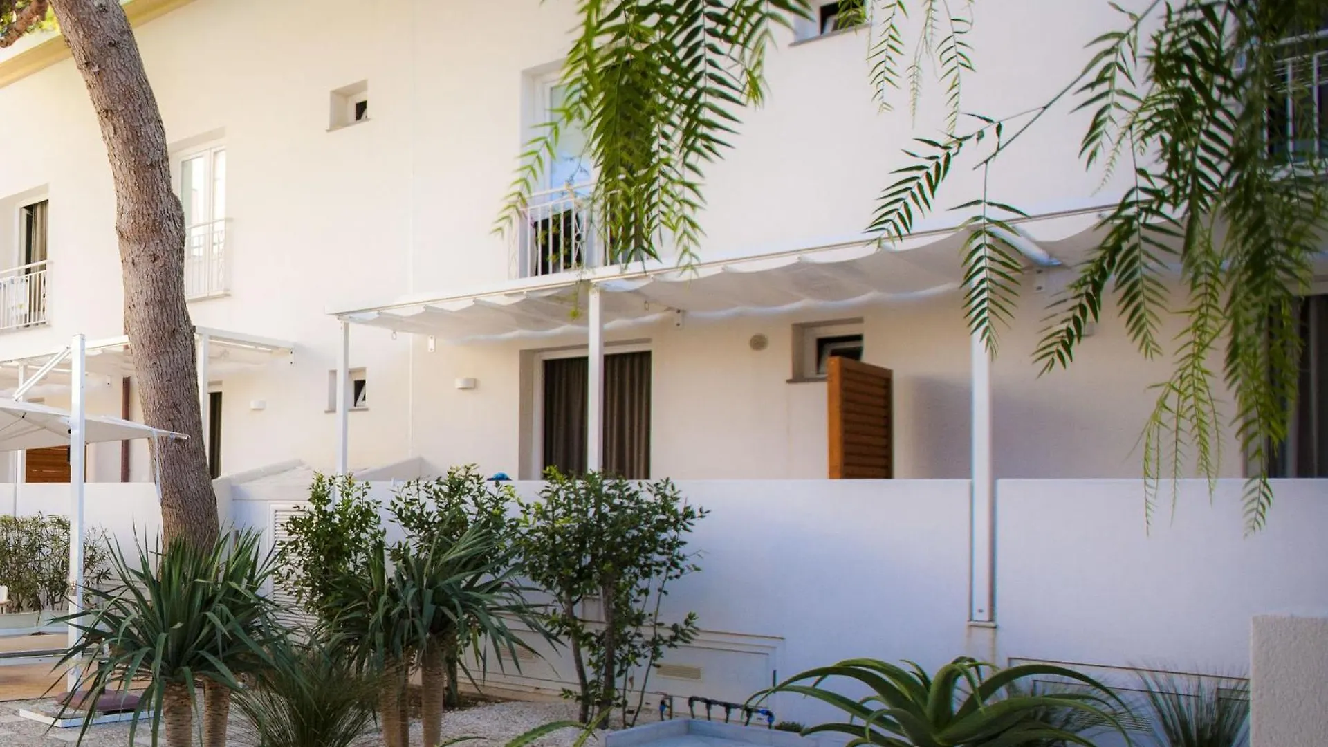 Aegusa Hotel Favignana 3*,